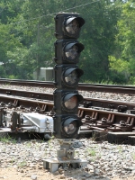 CSX signal by the SE of the siding